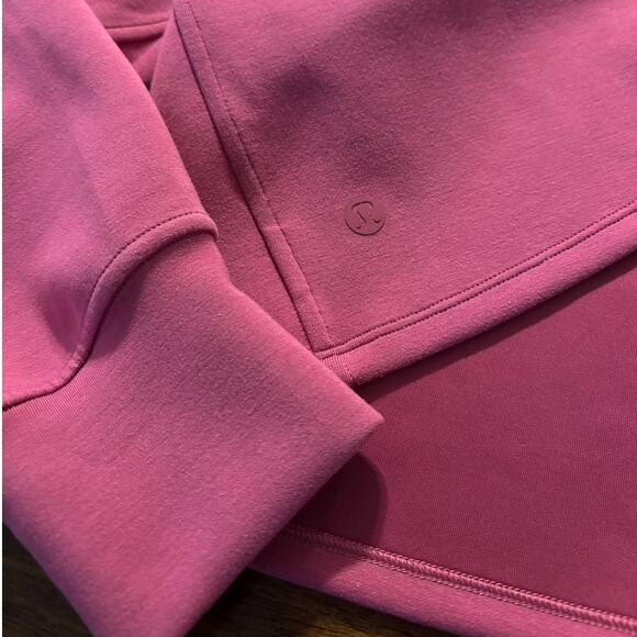Lululemon Women's 6 Twist Back to Front Pullover Sweatshirt Reversible Pink - Picture 6 of 12